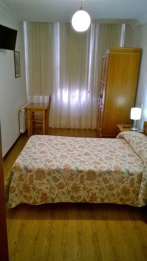 Hostal El Cairo 페레올 외부 사진